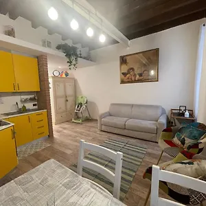 casa-nicoli.it-lombardy.com/